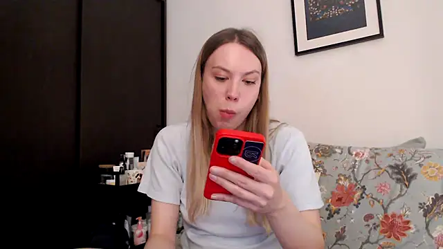 Scarlettford online show from March 29, 5:24 pm