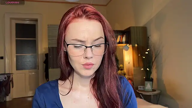 Snapshot of Sargonium999 chatting on February 12, 7:45 pm Sargonium999 online show from February 12, 7:45 pm