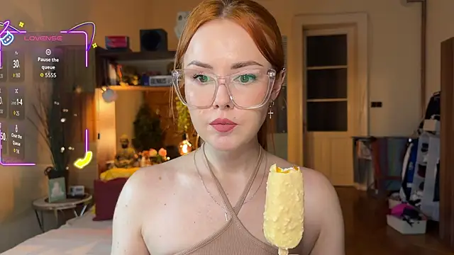 Snapshot of Sargonium999 chatting on September 9, 6:07 pm Sargonium999 online show from September 9, 6:07 pm