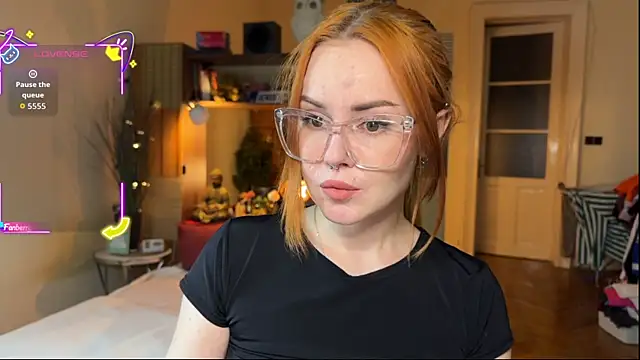 Snapshot of Sargonium999 chatting on October 22, 6:51 pm Sargonium999 online show from October 22, 6:51 pm