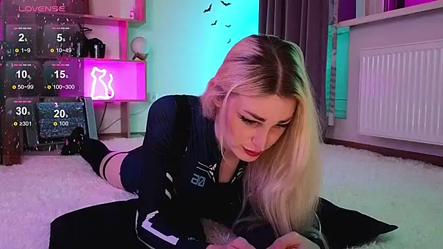 Inchcaser  online show from October 26, 7:31 pm