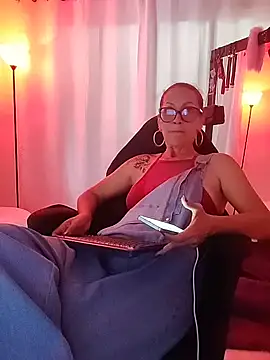 SelenaHouston online show from February 6, 8:12 pm