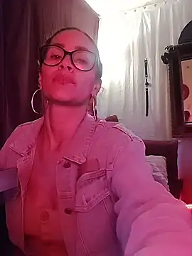 SelenaHouston online show from February 25, 4:00 am