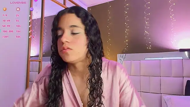 Snapshot of anahi_maite chatting on September 18, 7:49 pm anahi maite online show from September 18, 7:49 pm