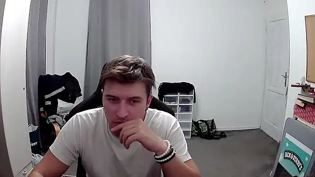 PKrisztian online show from September 18, 6:43 pm