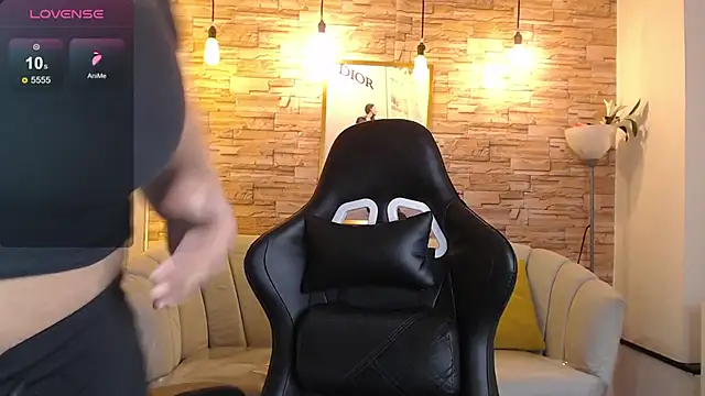 skeler lovd b  online show from March 18, 12:47 pm