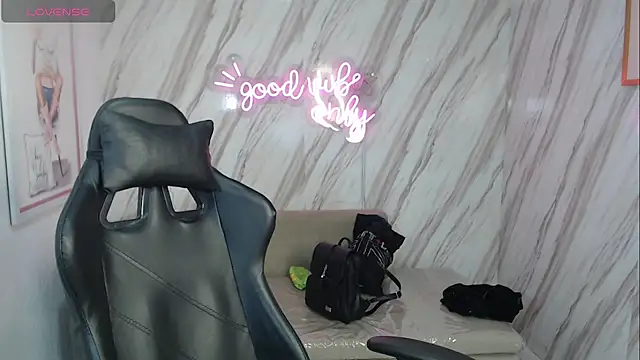 skeler lovd b  online show from September 15, 1:00 pm