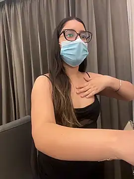jAsMinE678 online show from June 16, 6:27 am