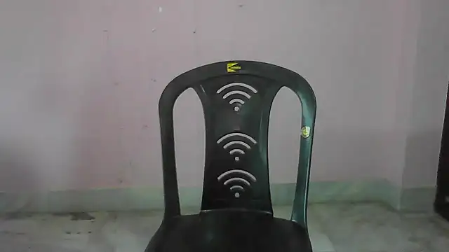 Snapshot of my-laila chatting on October 4, 8:12 am my-laila online show from October 4, 8:12 am