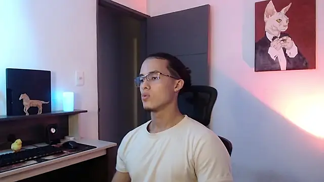 Snapshot of alejo_x3 chatting on December 27, 11:21 pm alejo x3 online show from December 27, 11:21 pm