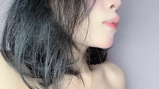 Baenee online show from January 13, 3:28 pm