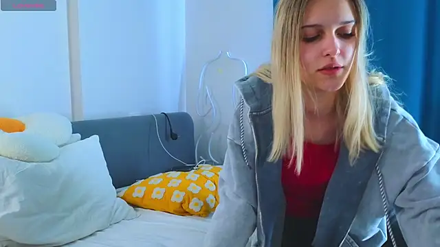 Snapshot of KimberliDean chatting on February 27, 11:52 am KimberliDean online show from February 27, 11:52 am