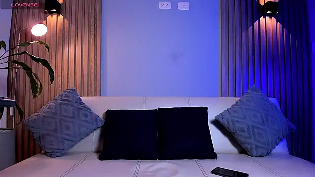 SymonPrince online show from September 18, 11:51 pm