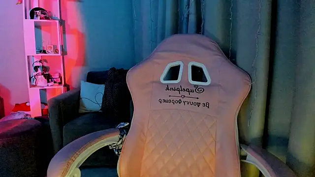 Snapshot of Ledy_WWWII chatting on January 16, 9:30 pm Ledy WWWII online show from January 16, 9:30 pm