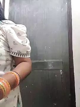 Snapshot of IslamicPimento chatting on December 9, 2:34 am IslamicPimento online show from December 9, 2:34 am