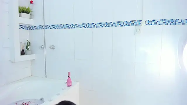 EmmilyCollson online show from January 31, 5:10 pm