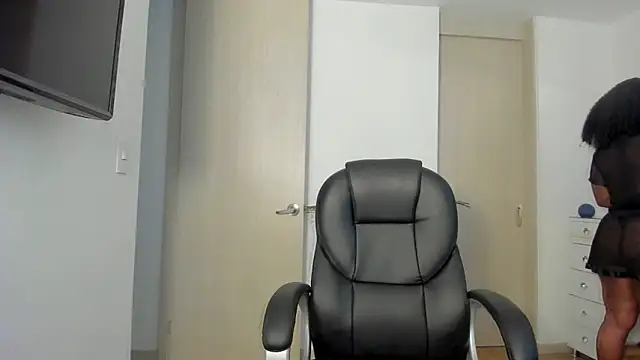 charlotte tiller online show from April 14, 5:57 am