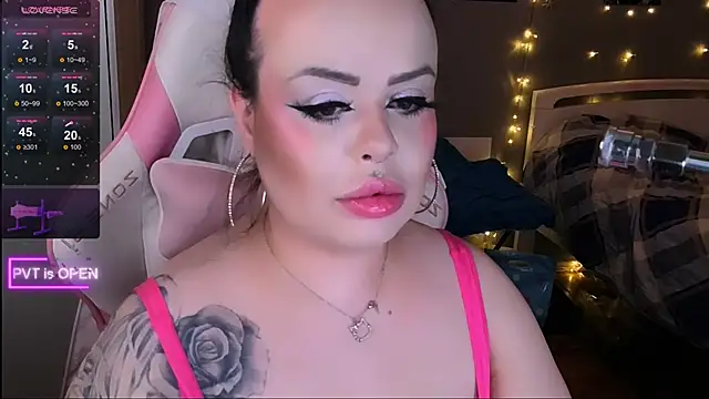 og maddison online show from April 17, 10:24 pm