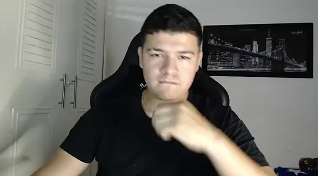 Plug Control online show from February 13, 1:50 am