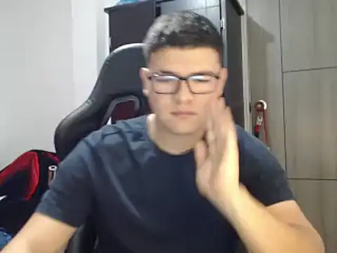 Plug Control online show from March 7, 2:12 pm