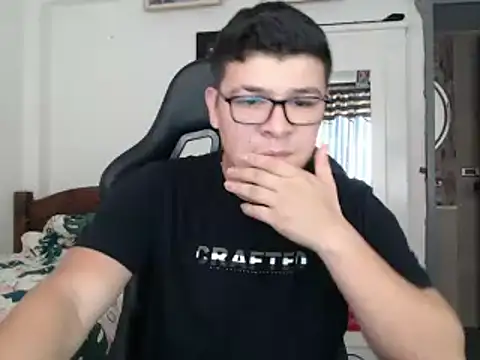 Plug Control online show from March 19, 8:00 pm