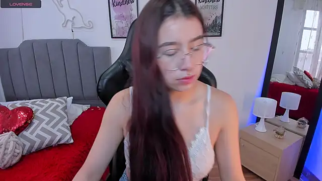 Amy joones online show from February 10, 12:09 pm