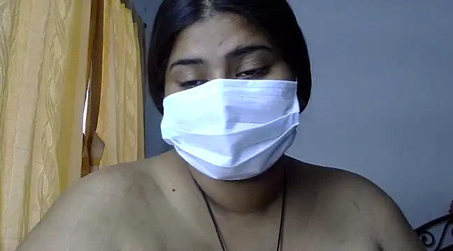 cutelady65 online show from March 5, 5:18 am