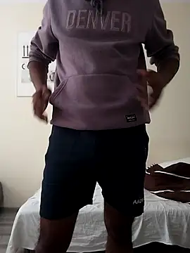 Snapshot of Malluk7 chatting on February 10, 11:04 am Malluk7 online show from February 10, 11:04 am