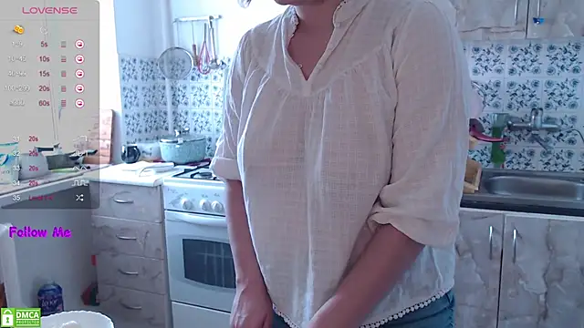 VerySweetKate111 online show from February 20, 11:32 am