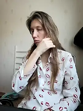 CatFerae online show from January 18, 9:24 am