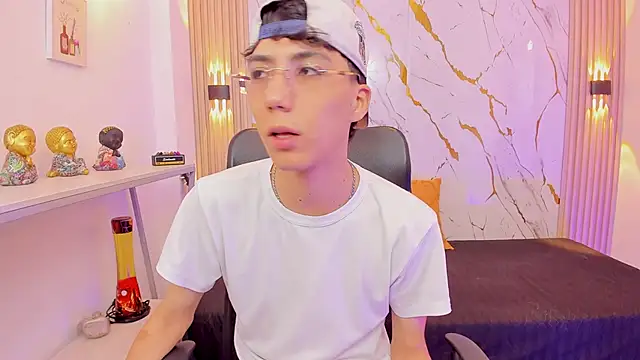 Nikolay Gregori online show from February 5, 4:17 am