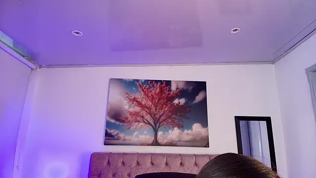 Julianaa Castro  online show from February 12, 11:38 am