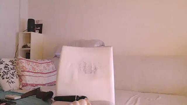 fragrance72 online show from February 14, 3:09 pm