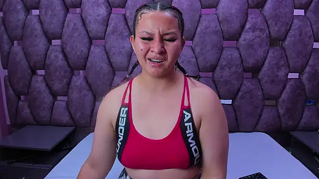 Snapshot of AlaSmith chatting on November 9, 2:21 am AlaSmith online show from November 9, 2:21 am