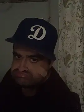 Miguel16i online show from December 8, 3:32 am