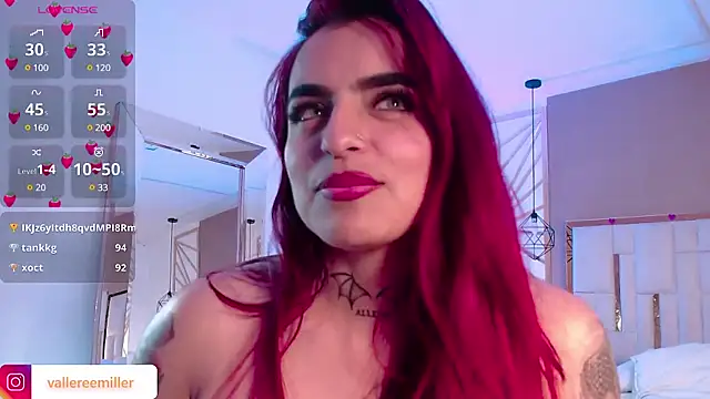Snapshot of valeriee_millerr_ chatting on March 6, 9:20 pm valeriee millerr online show from March 6, 9:20 pm