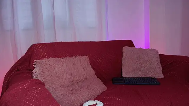 emy colee online show from March 25, 11:00 pm