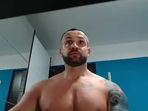 Magnificmuscles89 online show from March 6, 9:42 pm