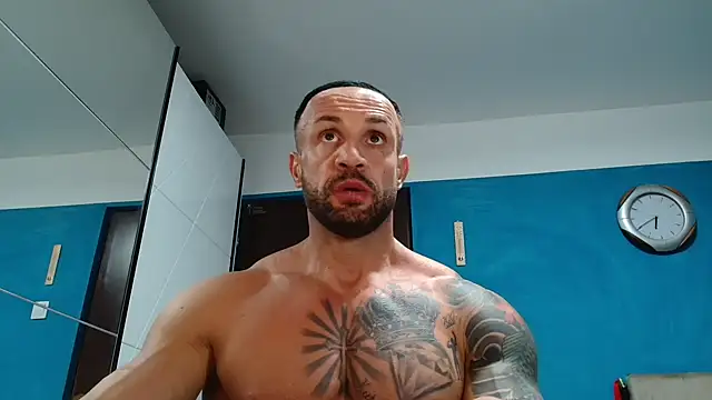 Magnificmuscles89 online show from October 5, 3:43 pm