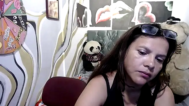 Snapshot of manzanahot9 chatting on September 26, 11:36 am manzanahot9 online show from September 26, 11:36 am