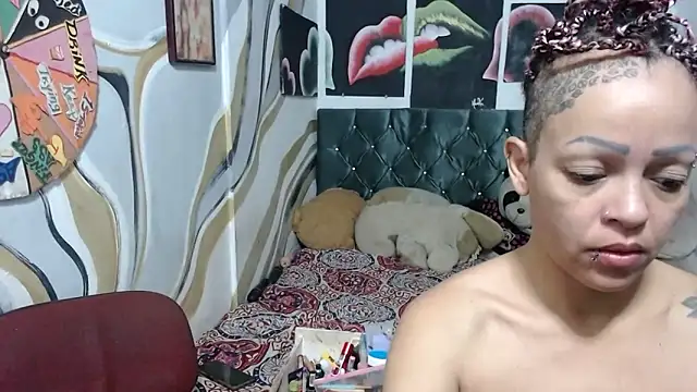 manzanahot9 online show from April 5, 10:45 am