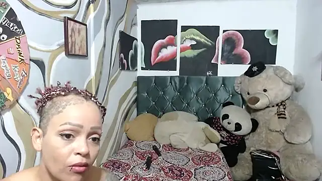 manzanahot9 online show from April 5, 10:51 pm