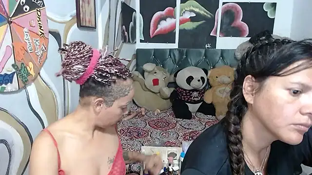 manzanahot9 online show from April 16, 8:37 am