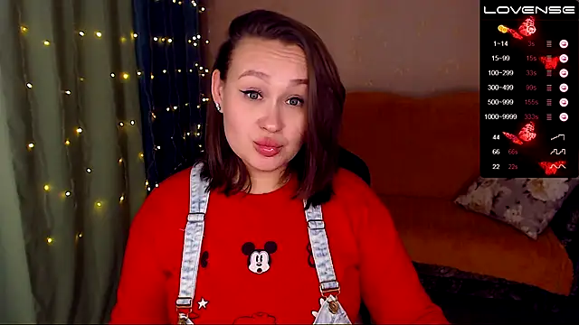 Snapshot of Cutie-Melanie chatting on December 25, 6:41 pm Cutie-Melanie online show from December 25, 6:41 pm