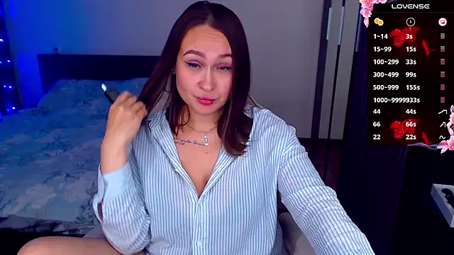 Snapshot of Cutie-Melanie chatting on October 12, 7:46 pm Cutie-Melanie online show from October 12, 7:46 pm