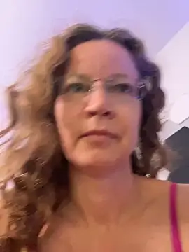 AnnikaRose online show from June 19, 3:11 am