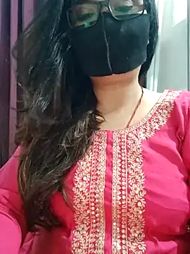 Snapshot of Aishwaryaa_69 chatting on July 14, 10:21 am Aishwaryaa 69 online show from July 14, 10:21 am