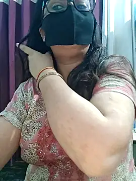 Snapshot of Aishwaryaa_69 chatting on July 19, 2:26 am Aishwaryaa 69 online show from July 19, 2:26 am