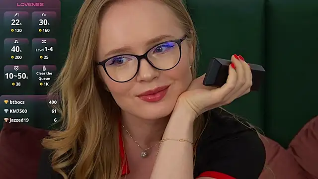 Snapshot of Chloe_Richardson chatting on February 27, 4:32 pm Chloe Richardson online show from February 27, 4:32 pm