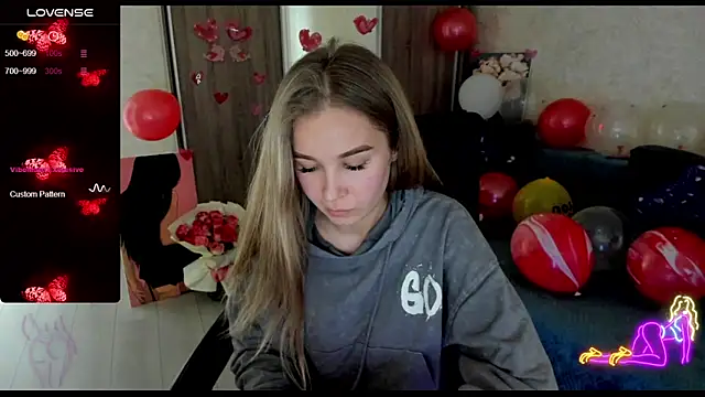  NigoNika online show from February 17, 12:48 pm